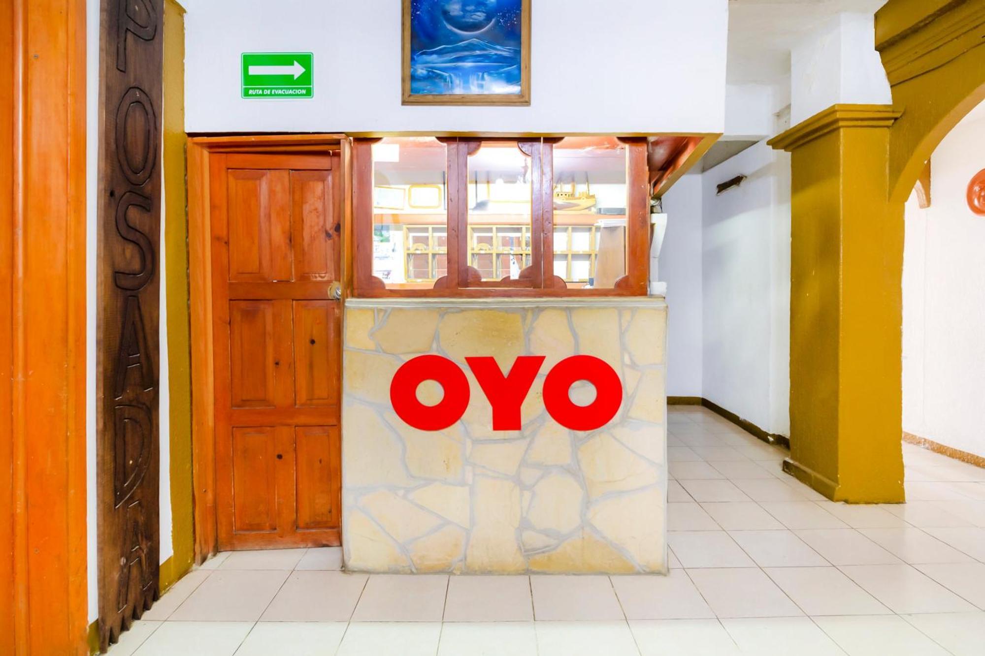 Oyo Hotel La Luna, Templo De Santo Domingo De Guzman San Cristóbal de Las Casas Eksteriør billede