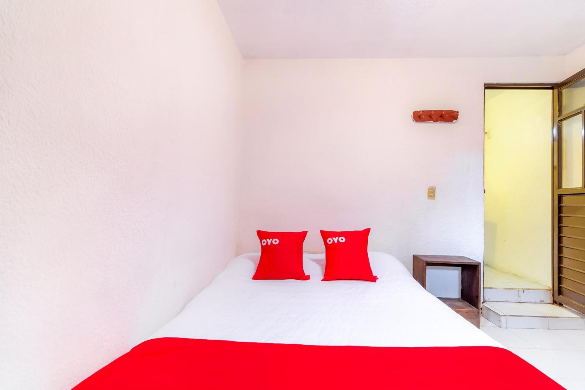 Oyo Hotel La Luna, Templo De Santo Domingo De Guzman San Cristóbal de Las Casas Eksteriør billede