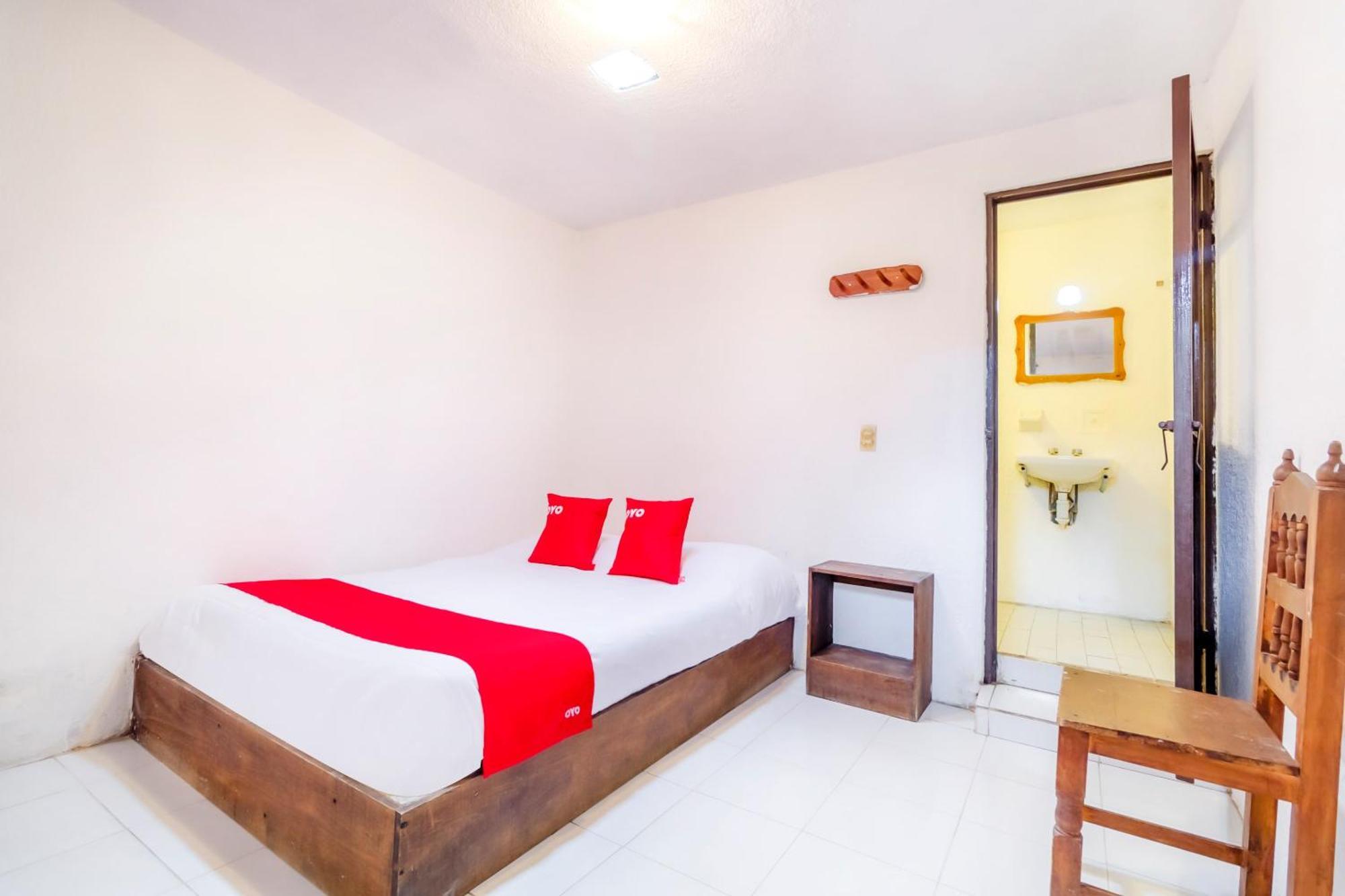 Oyo Hotel La Luna, Templo De Santo Domingo De Guzman San Cristóbal de Las Casas Eksteriør billede